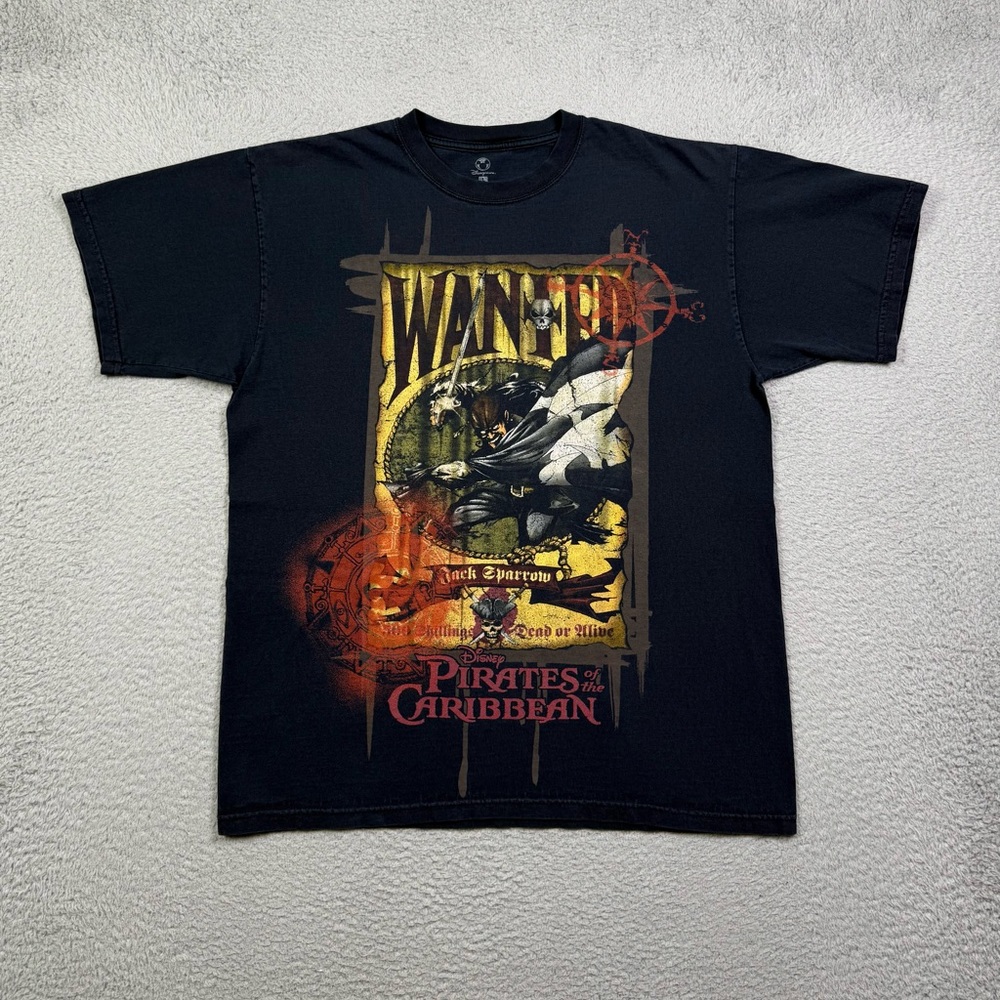 Pirates of the Caribbean Disney T-shirt - Picture 2 of 4